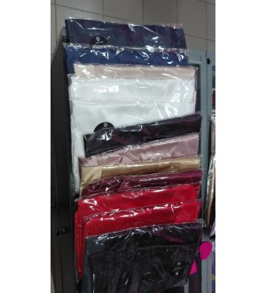 Bata clásica de satín en talla S, vario colores