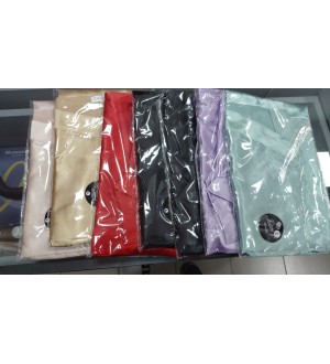 Bata clásica de satín en talla L, vario colores