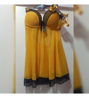 Babydoll de malla con detalles de encaje + tanga MOSTAZA